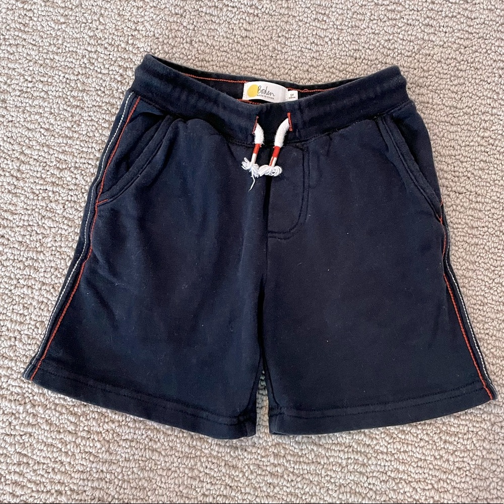 Mini Boden black cotton shorts